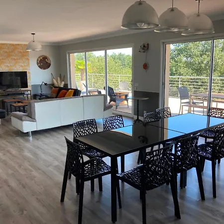 Le Clos De Bajardan 3*
