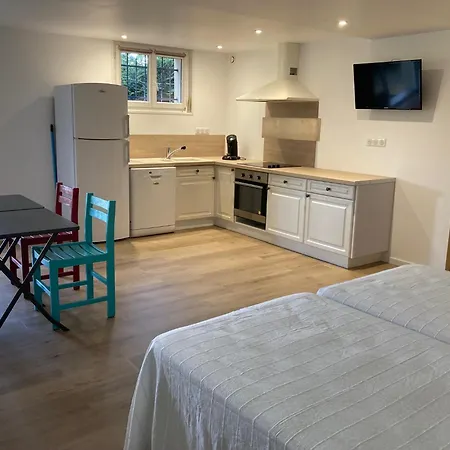 Le Clos De Bajardan Bed and breakfast