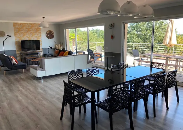 Le Clos De Bajardan 3*