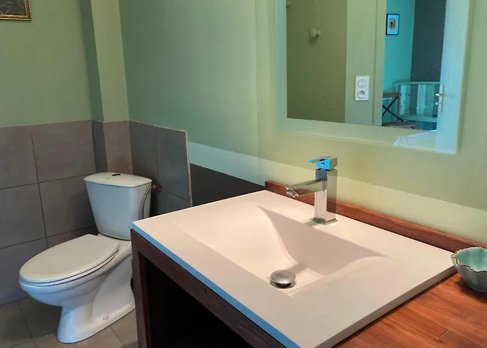 Le Clos De Bajardan Couette-café Couloume-Mondebat